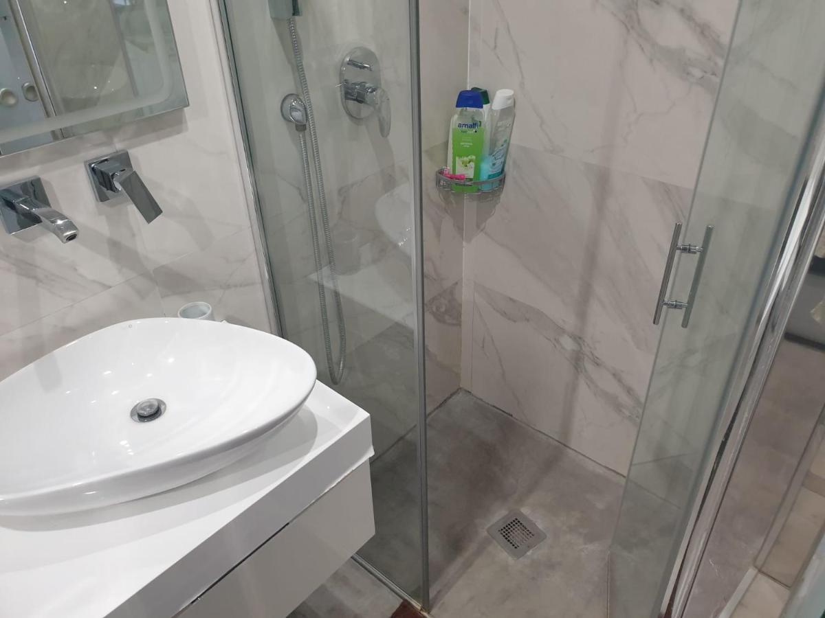 瓦伦西亚Atico Con Terraza Y Jacuzzi En El Centro公寓 外观 照片